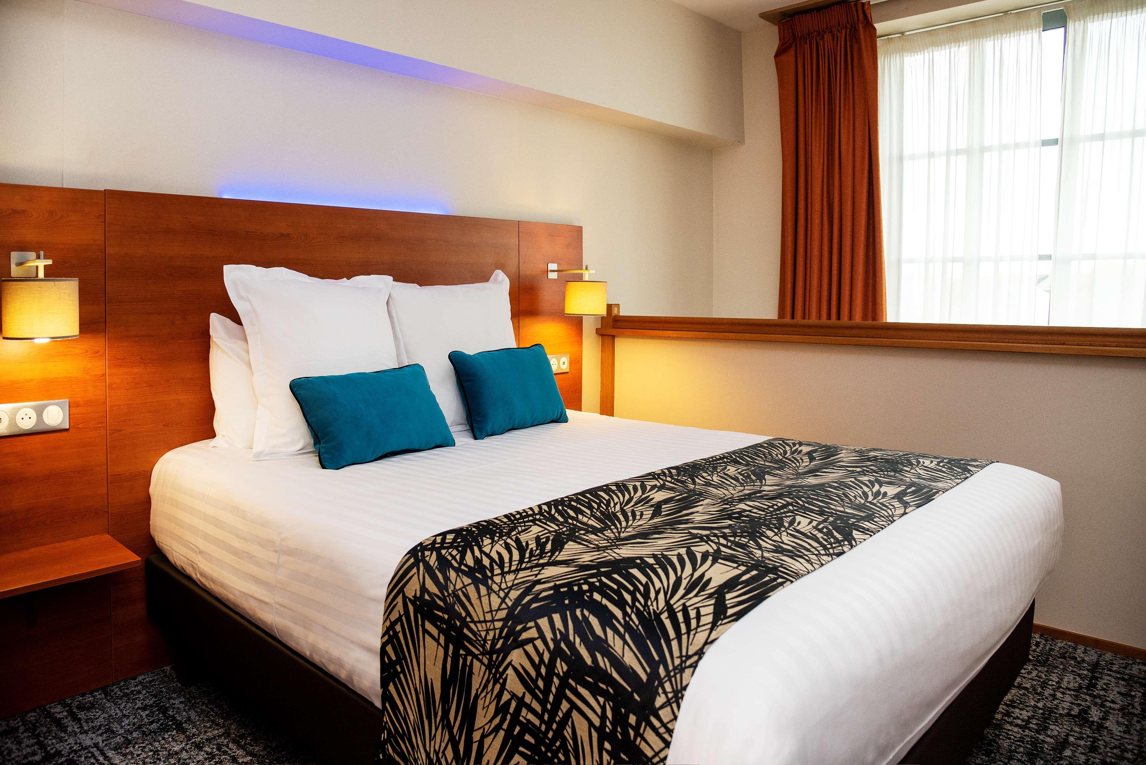 Best Western Plus Hotel Colbert Châteauroux Buitenkant foto