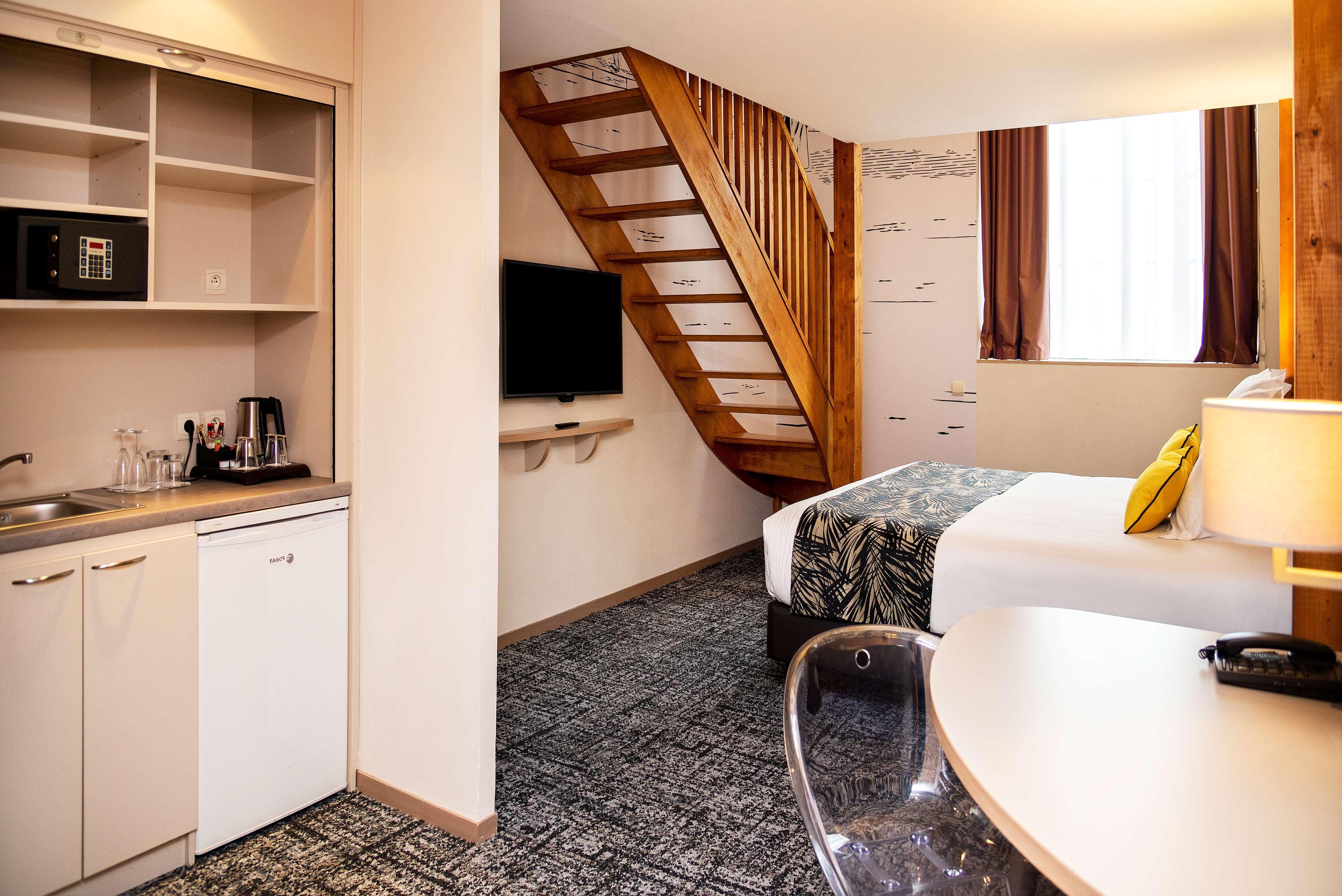 Best Western Plus Hotel Colbert Châteauroux Buitenkant foto