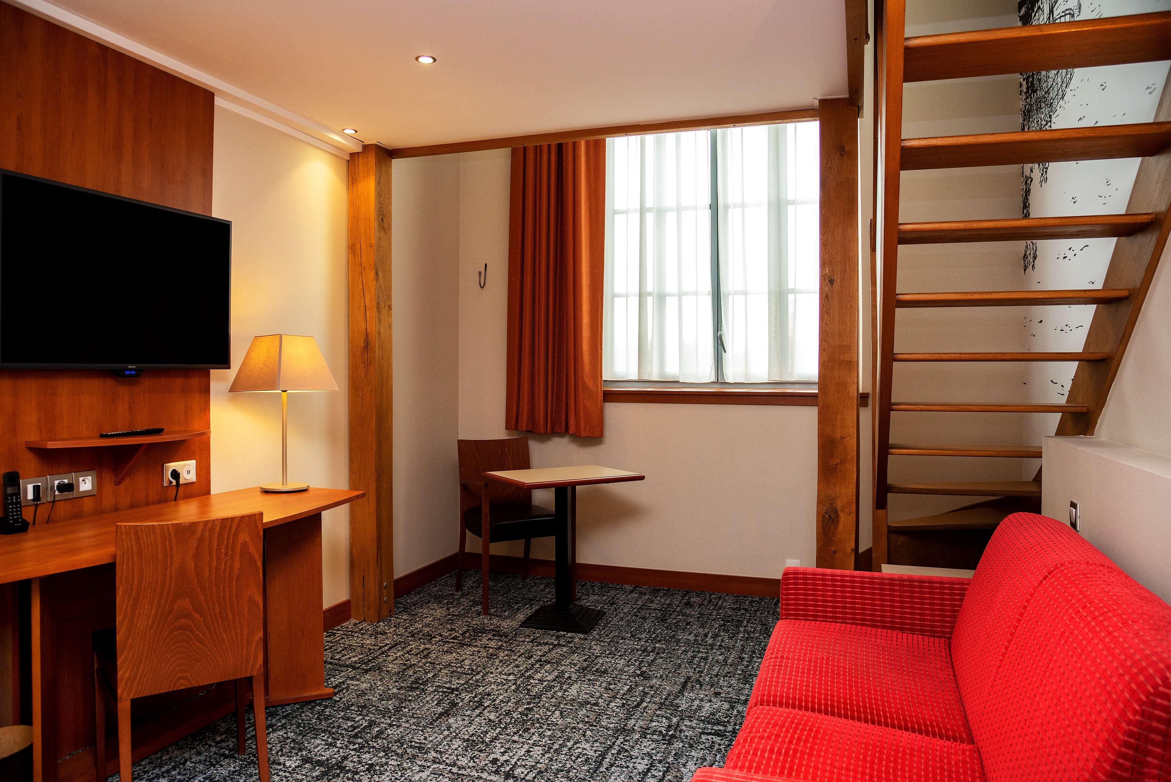 Best Western Plus Hotel Colbert Châteauroux Buitenkant foto