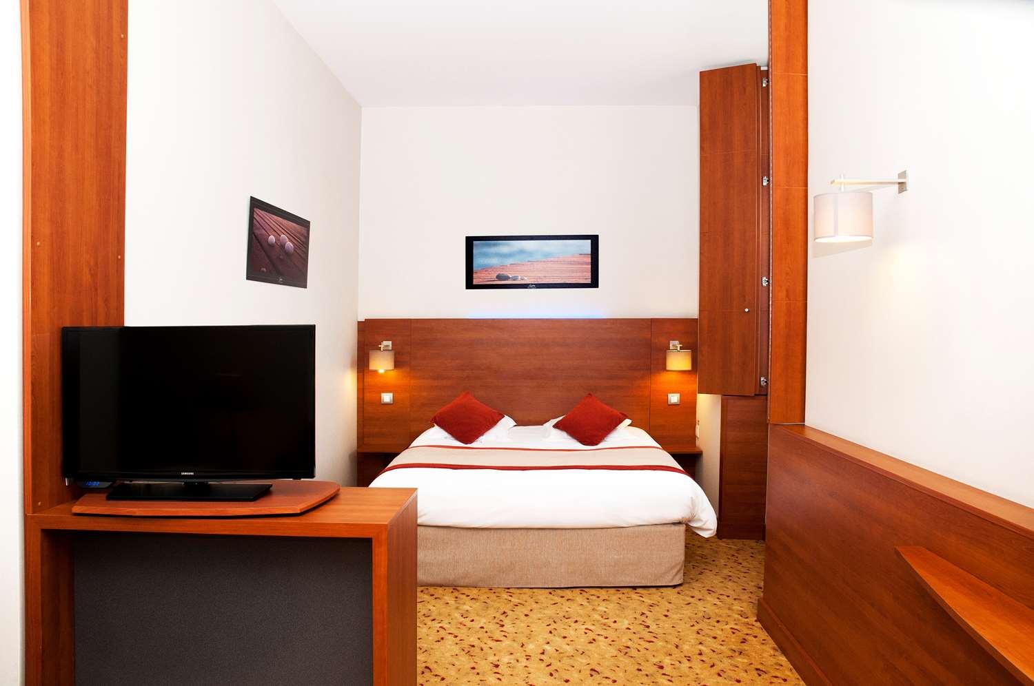 Best Western Plus Hotel Colbert Châteauroux Buitenkant foto
