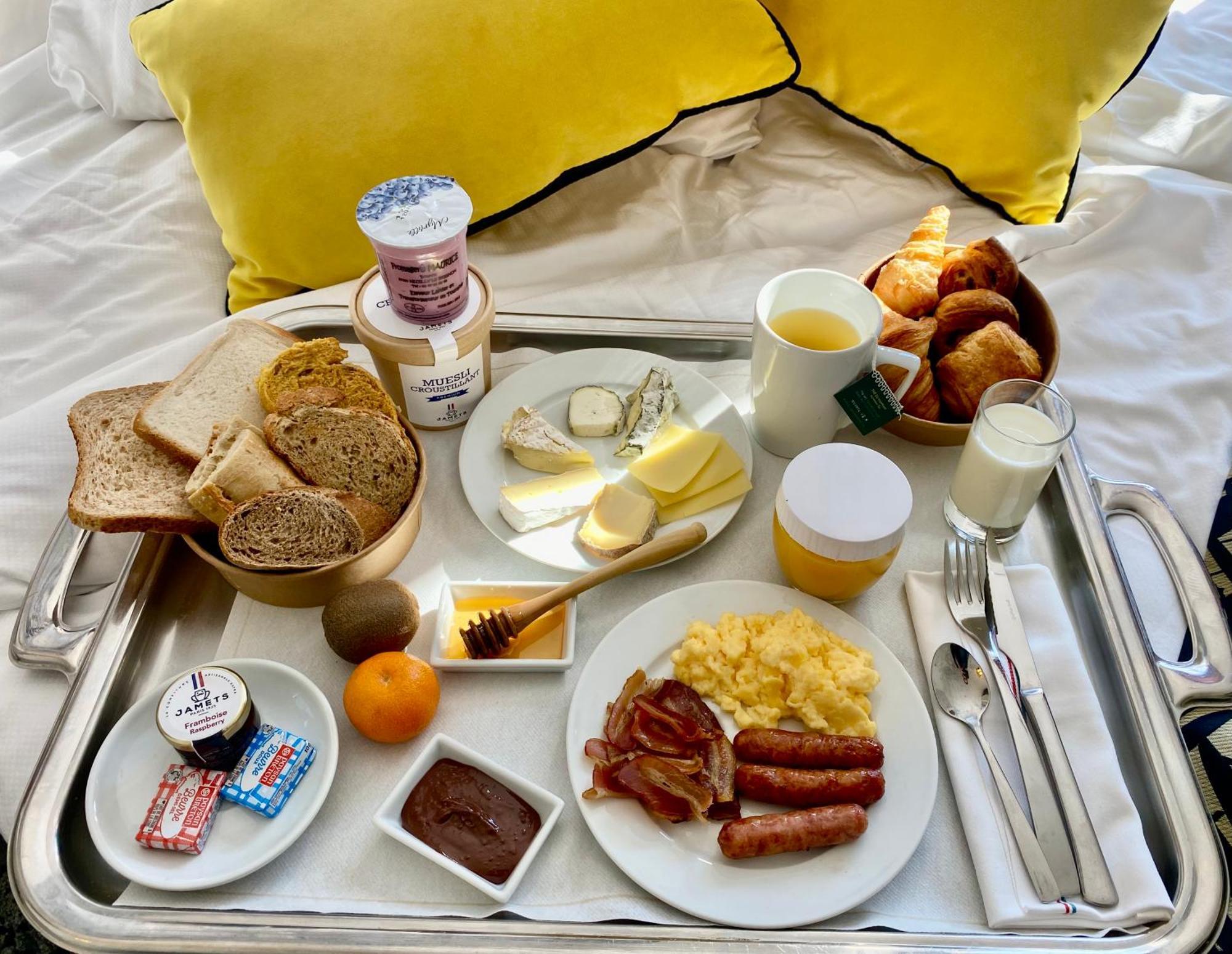 Best Western Plus Hotel Colbert Châteauroux Buitenkant foto