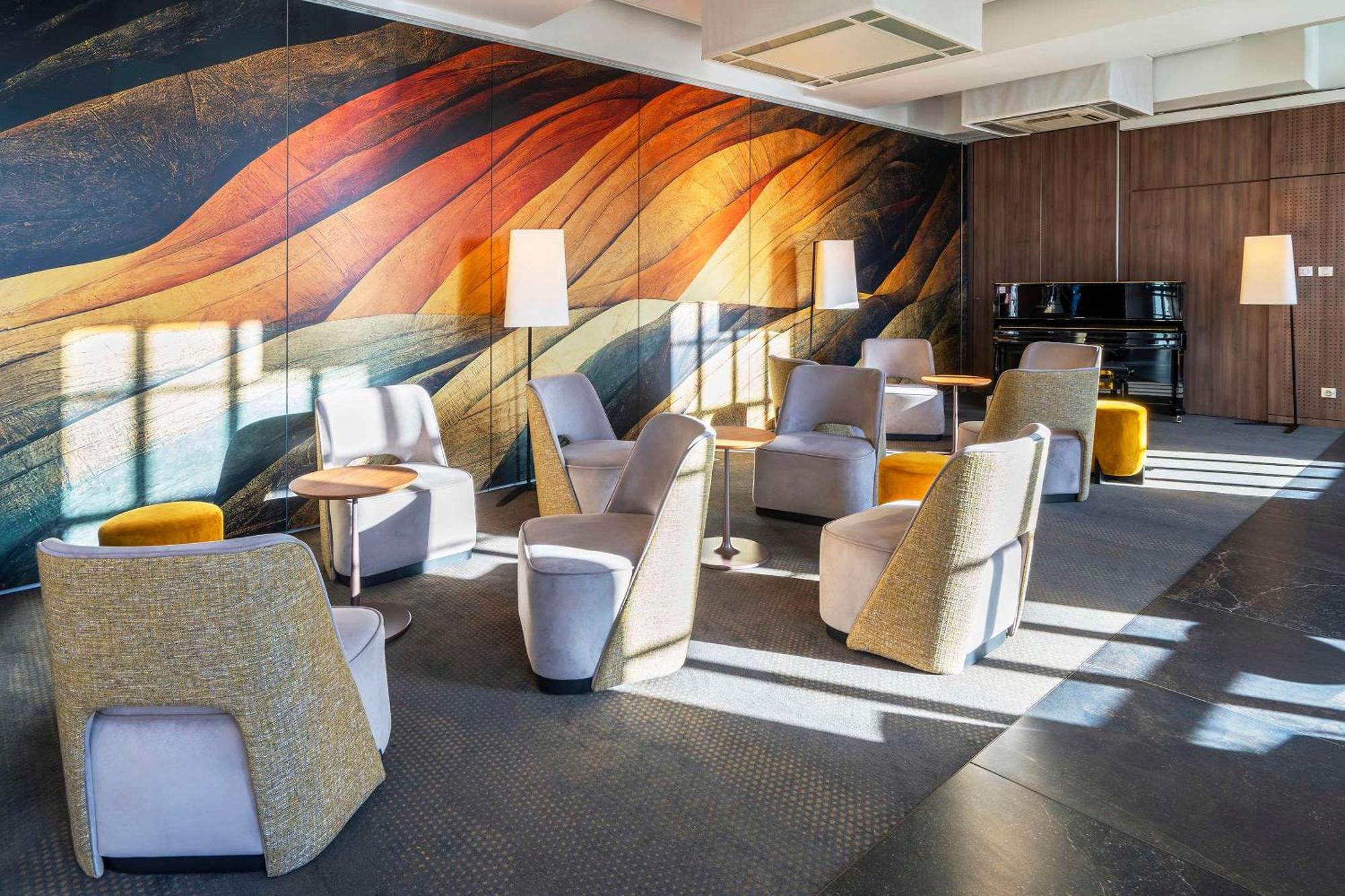 Best Western Plus Hotel Colbert Châteauroux Buitenkant foto